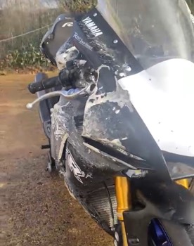 Race Yamaha R1 crash 4